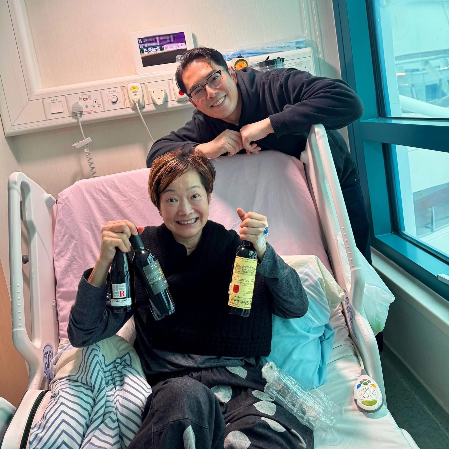 何基佑搞笑以紅酒代湯,帶去醫院探望譚玉瑛。