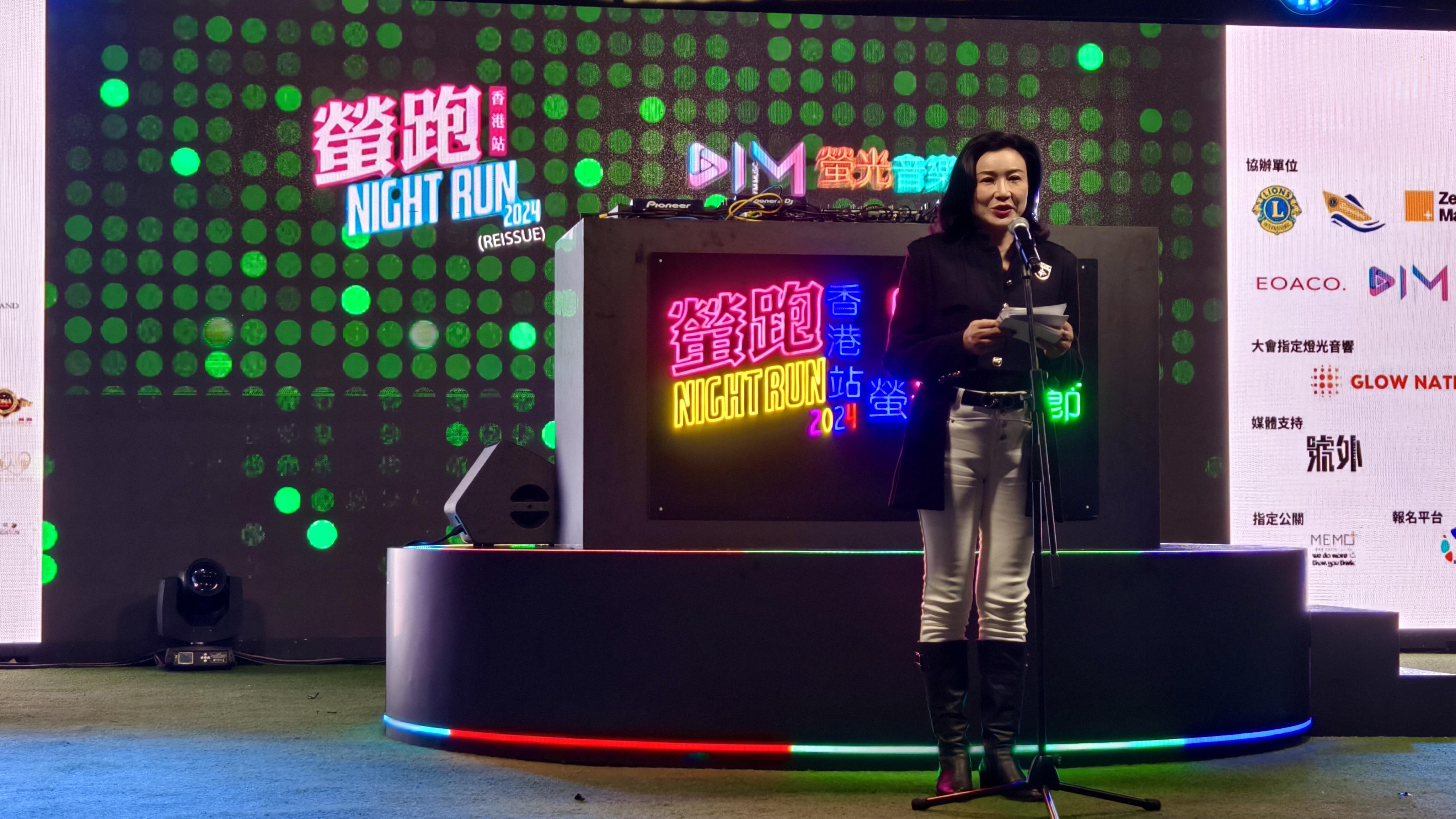 香港灣仔區各界協會主席佘靜怡亦在致辭時稱,很期待未來能將「螢跑」拓展至大灣區其他城市,促進中港融合。