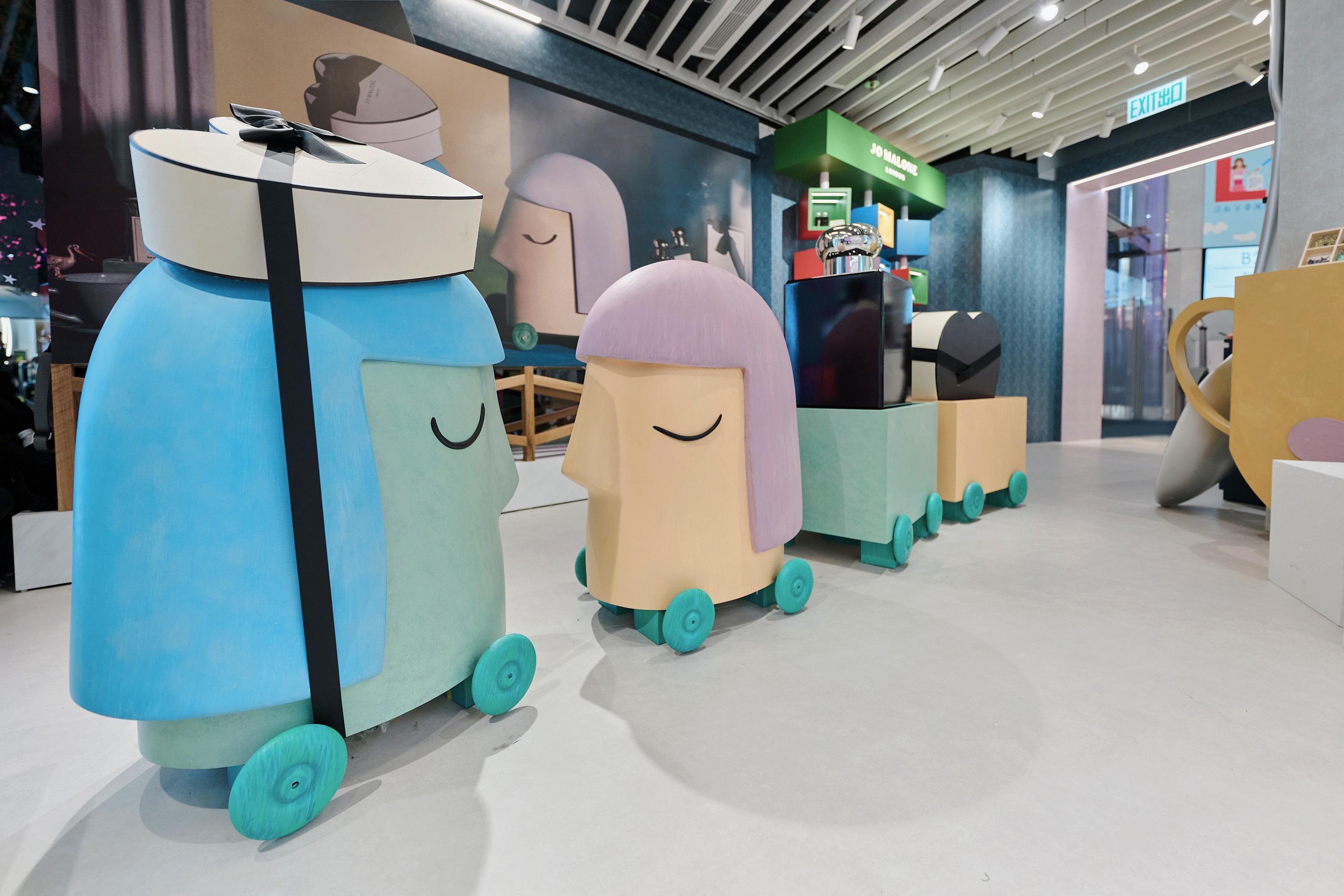 全球首間香氛盛禮奇幻樂園限定店,搖身一變化身成Shona Heath奇幻繽紛的香氣魔法世界。