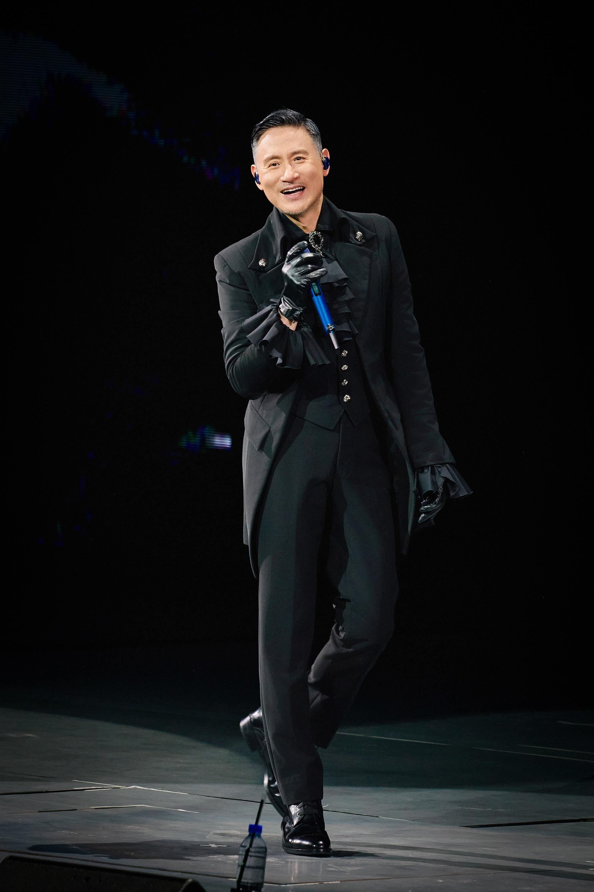 張學友在海口舉行第218場《張學友60+巡迴演唱會》。