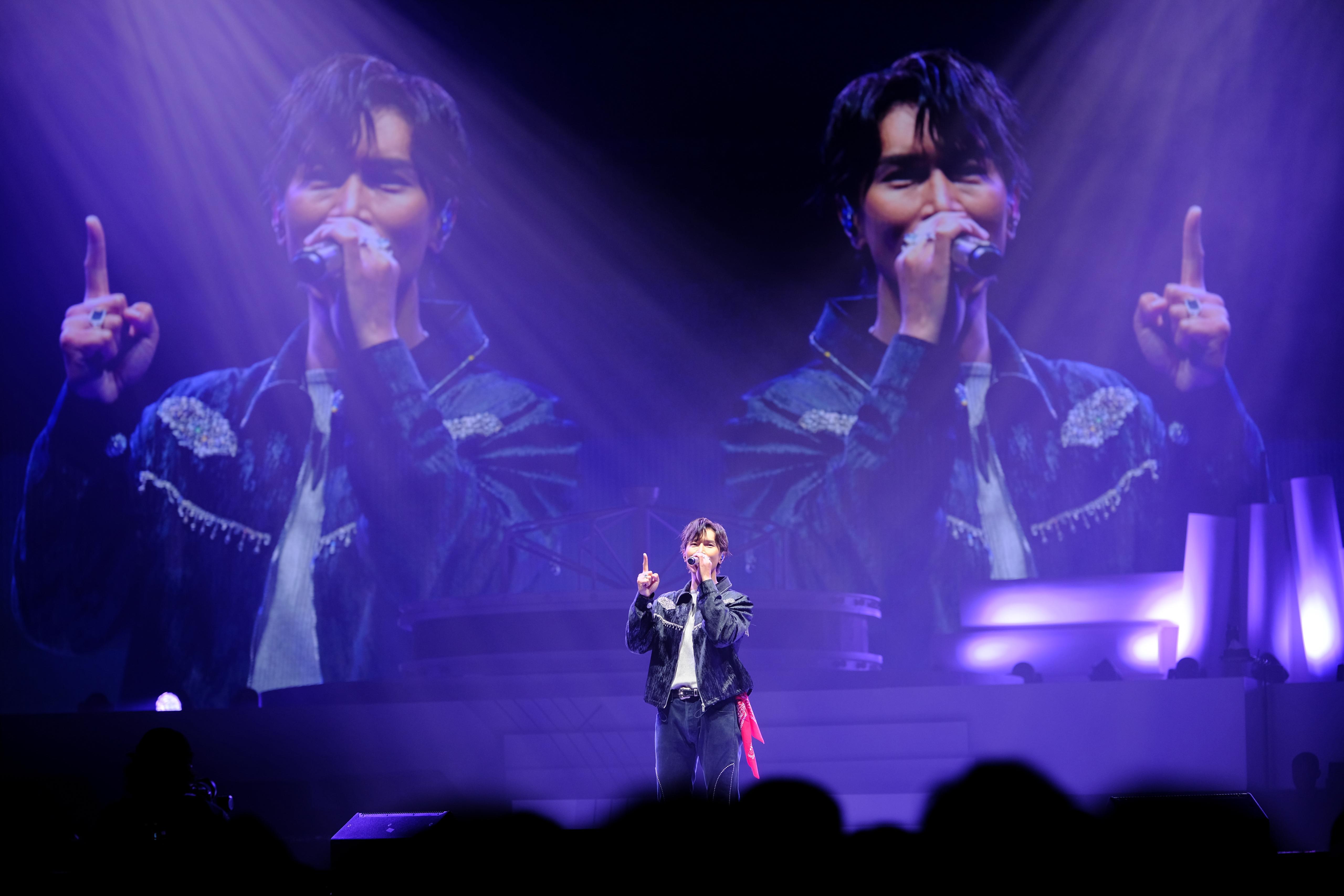 陳柏宇(Jason)帶病舉行《陳柏宇 LIFE IS LIVE 演唱會 2025》,仍盡全力施展渾身解數。