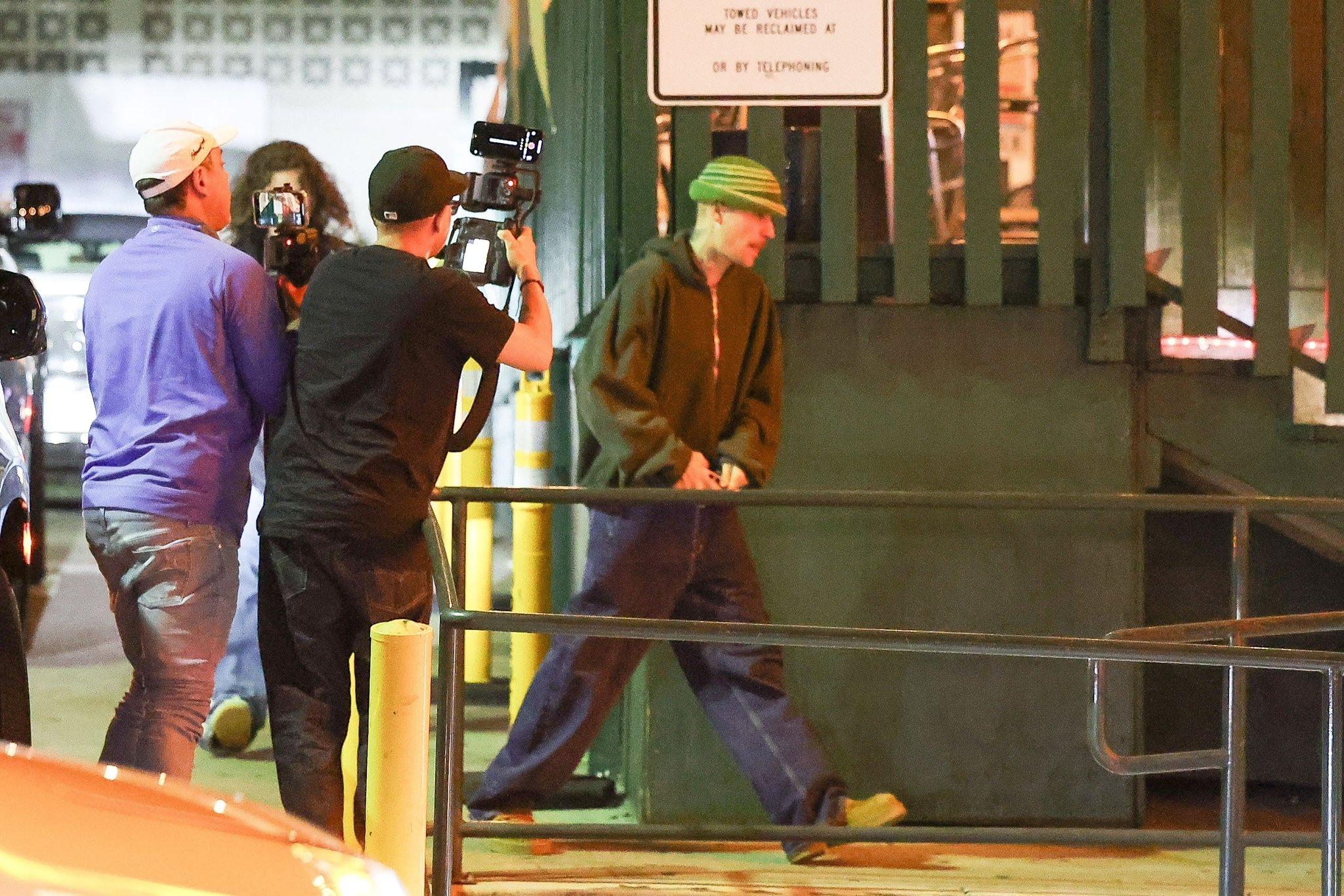 外國狗仔隊的追訪,亦是導致Justin Bieber健康狀況欠佳的原因。(網上圖片))