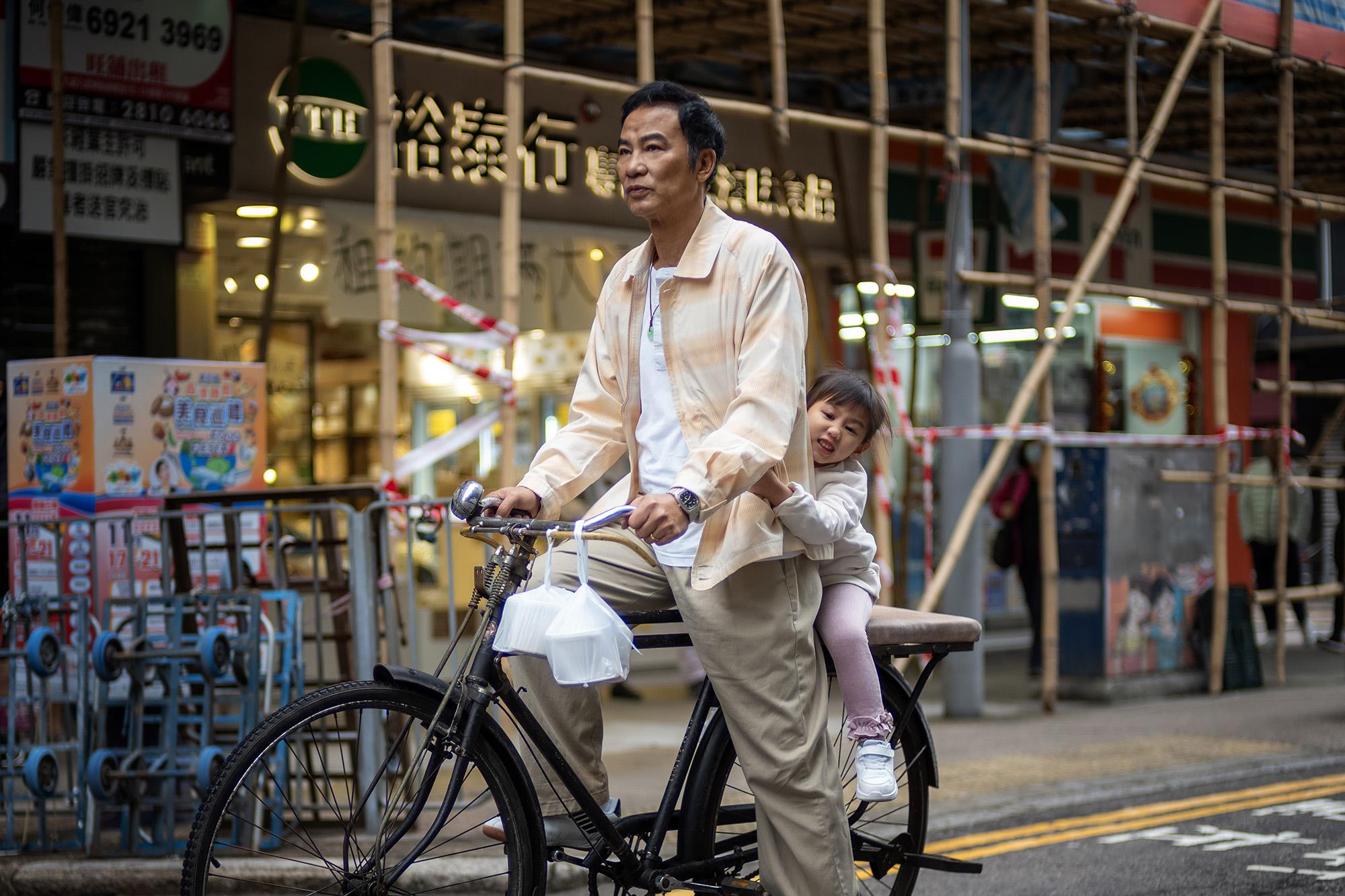 《紅豆》故事由戲中任達華主理、位於九龍城的舊式糖水店張興記為主軸。