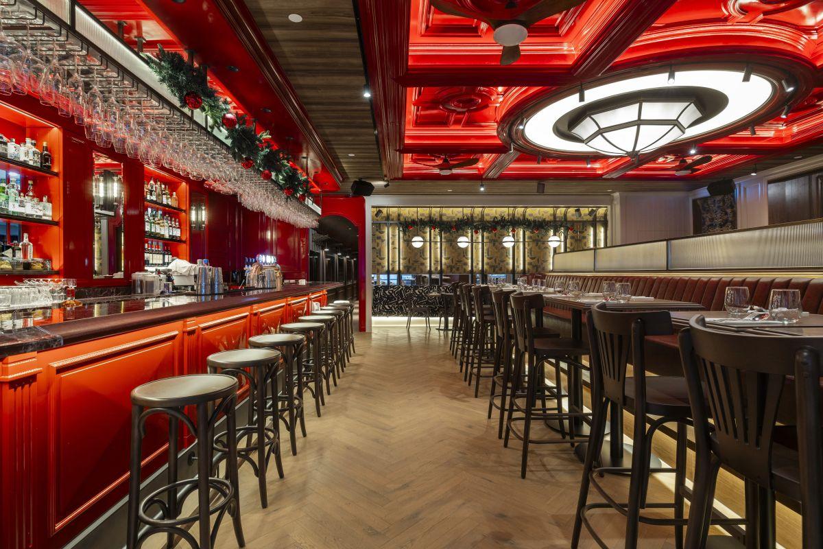 Bar & Grill區氣氛熱情親切,供應較輕鬆的現代西式輕食佐酒品。(圖片由餐廳提供)