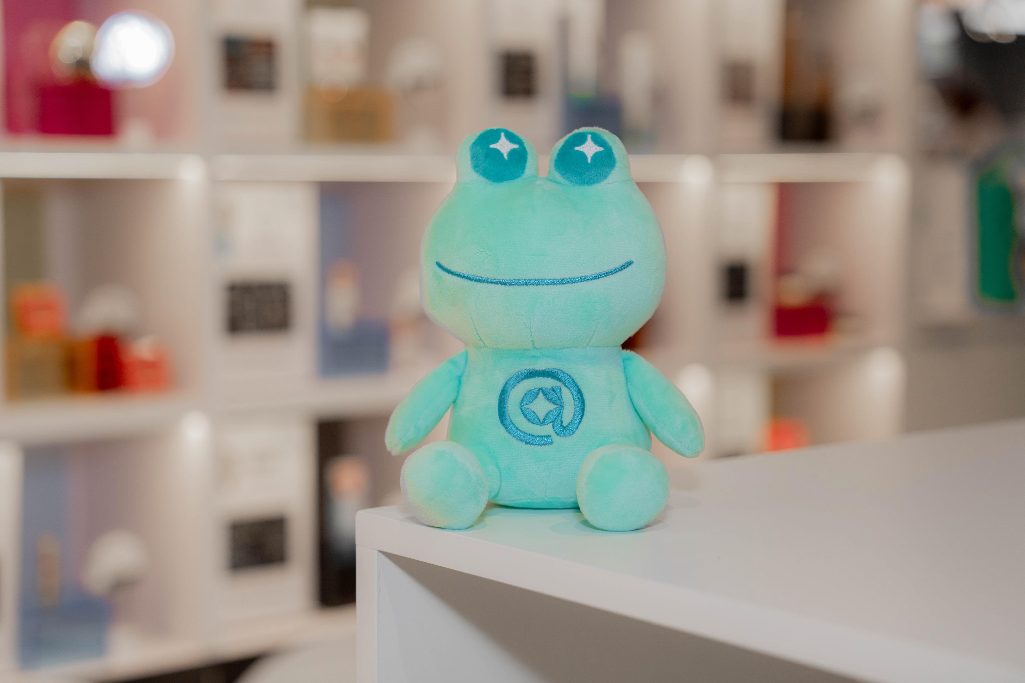 限定發售@cosme STORE店長MikaeL公仔