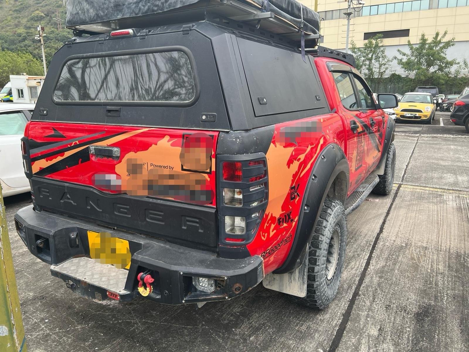 警新界南打擊貨車交通違例,3日發逾1300告票傳票。(警方圖片)