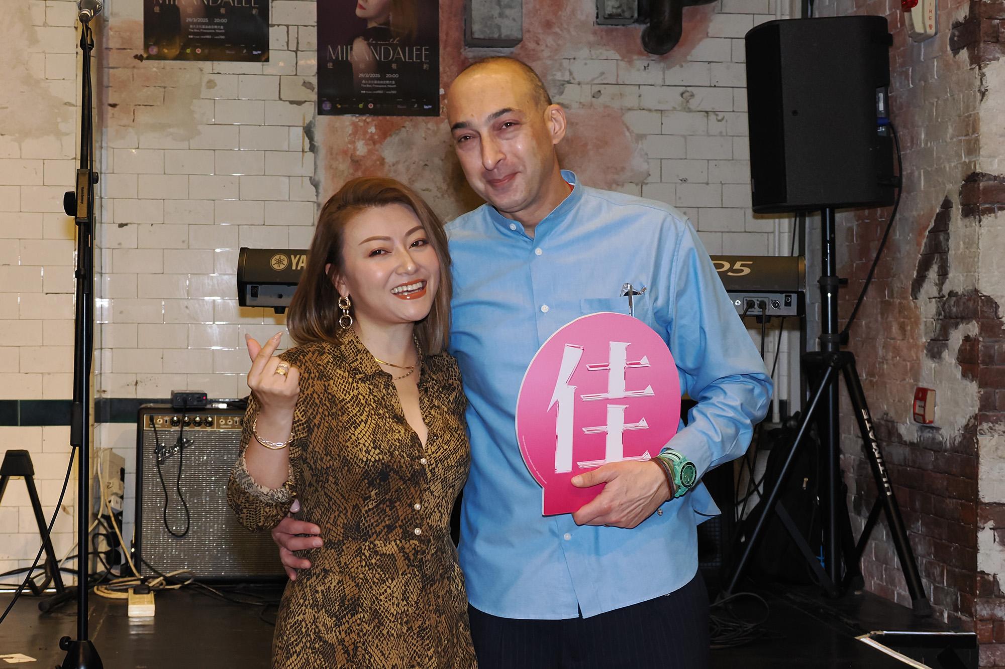 李佳指老公從比賽到現在開show都在全力支持自己。