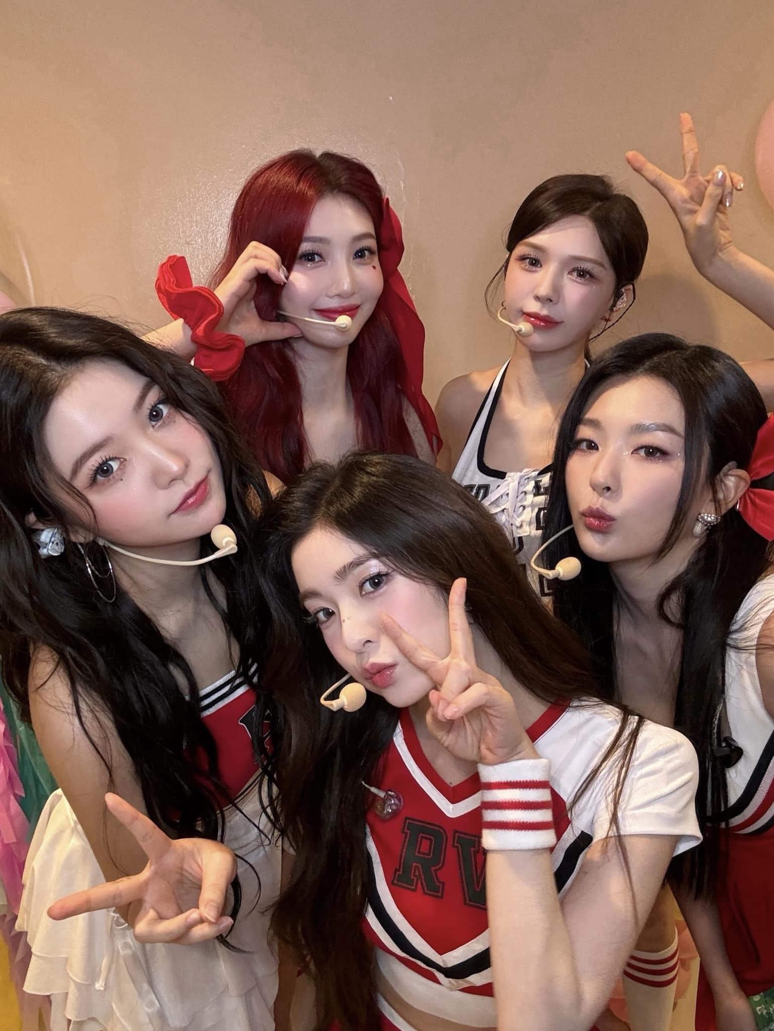 《Red Velvet Happiness Diary: My Dear, ReVe1uv in Cinemas》紀錄了她們與fans之間甜蜜亙動。