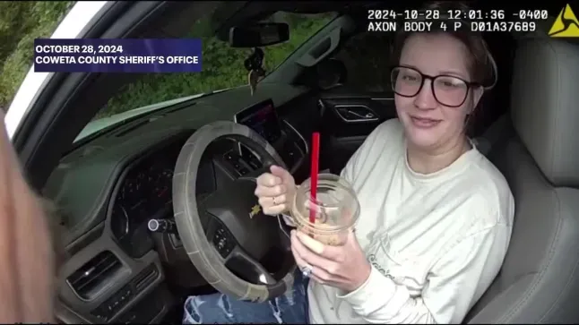 涉事母親克里爾因抽大麻後睡覺,令兒子身體右側嚴重燒傷而不治。