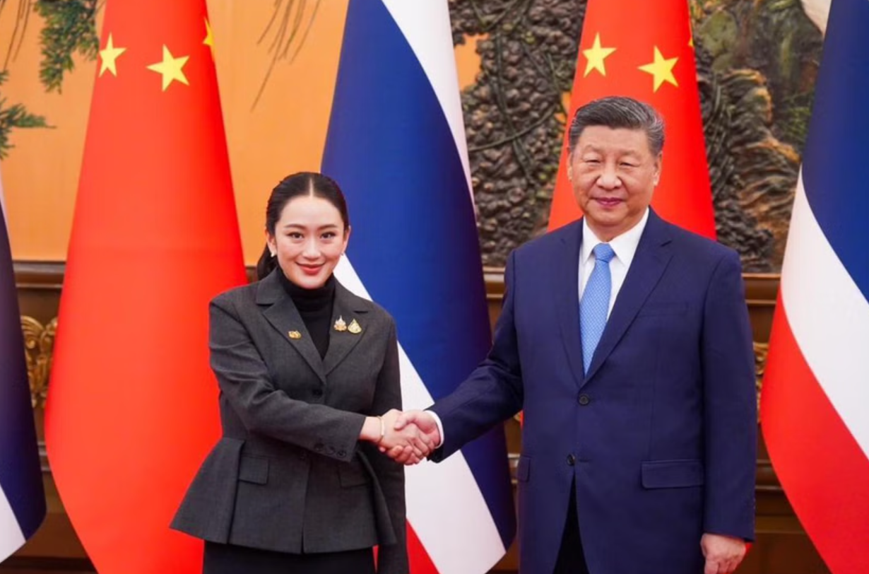 國家主席習近平在北京會見訪華的泰國總理佩通坦。