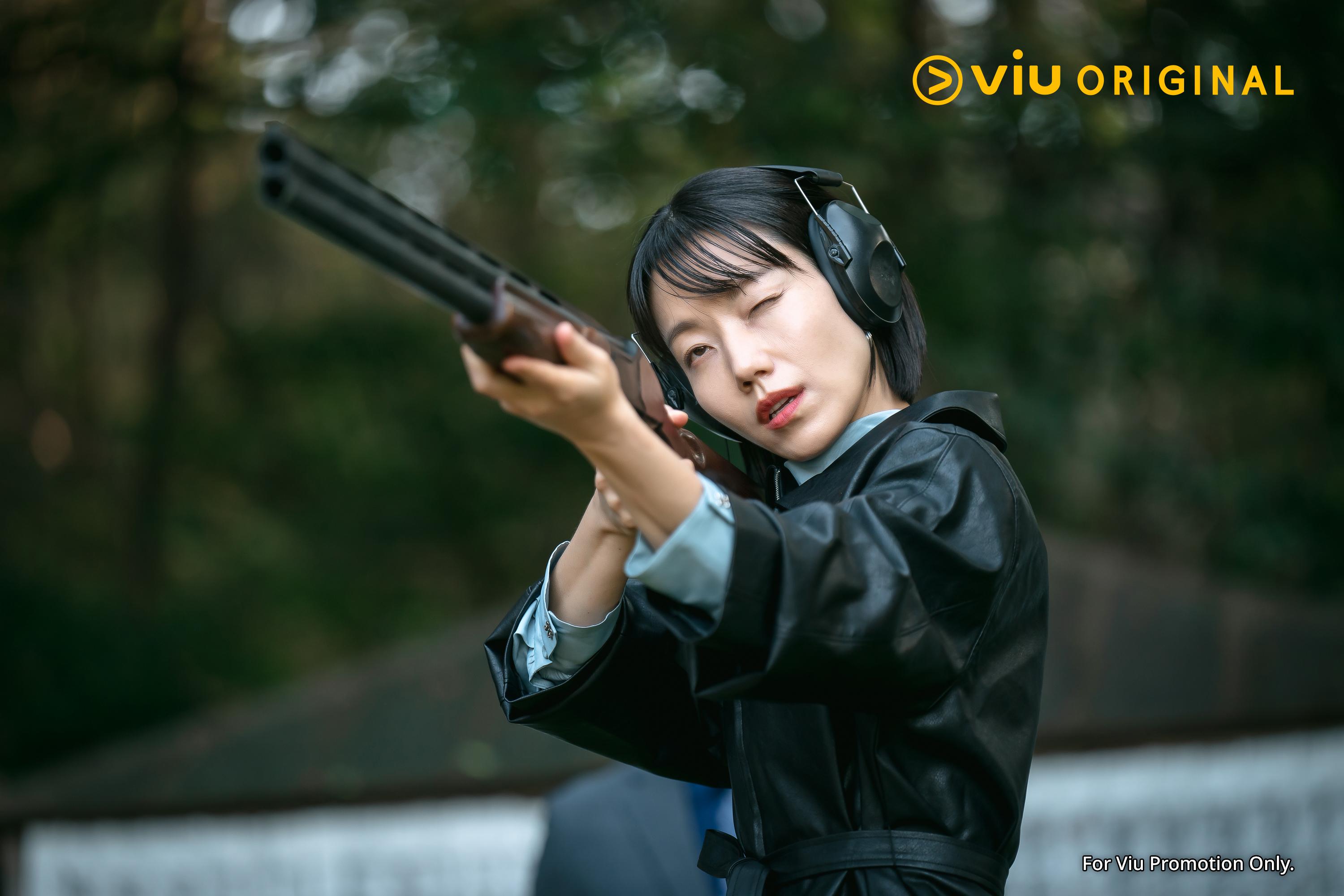 話劇演員出身的金信祿近年踩入影視界。