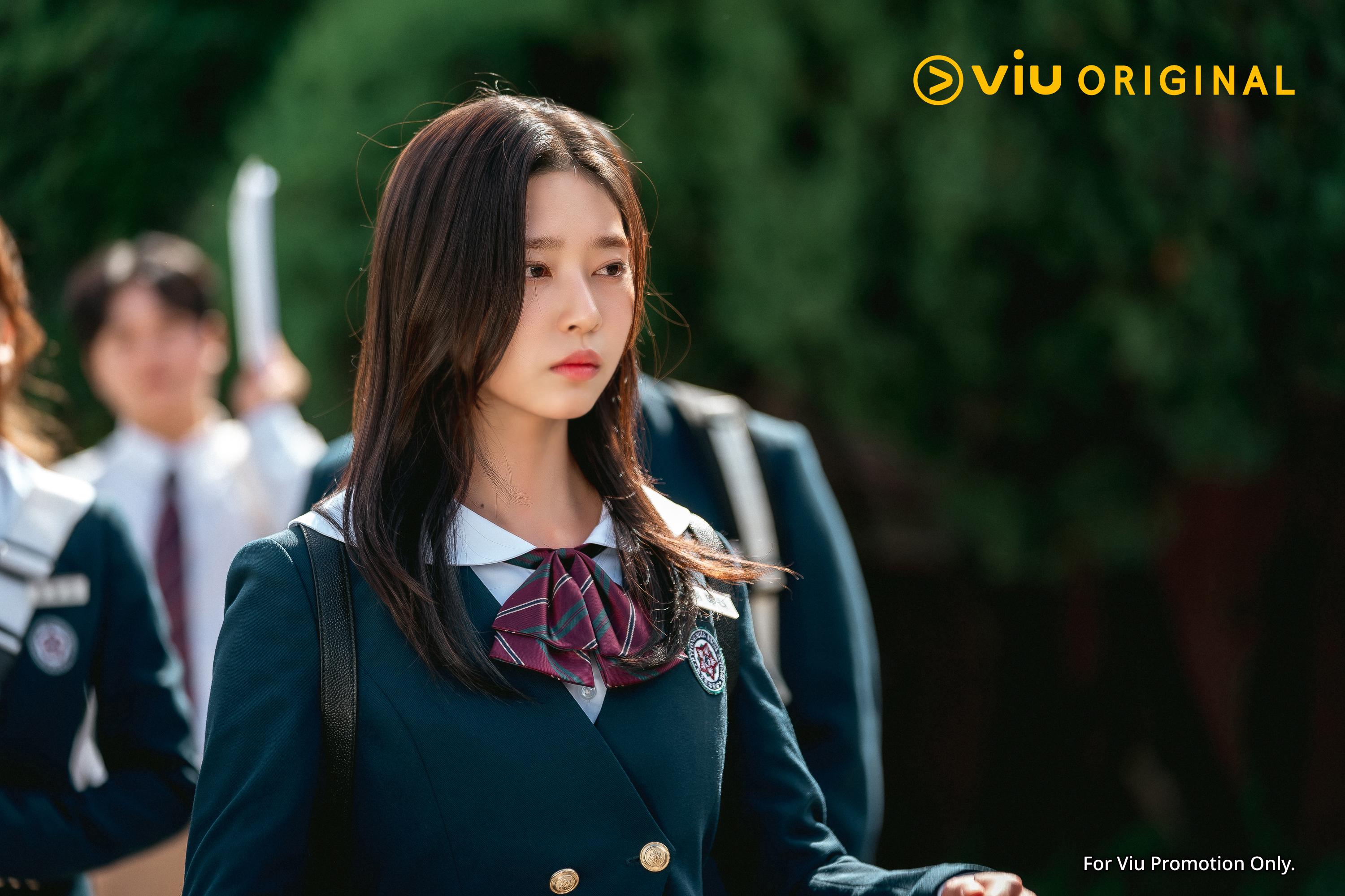 金珉周在《臥底高中》飾演屏門高中理事長徐明珠的獨生女李藝娜。