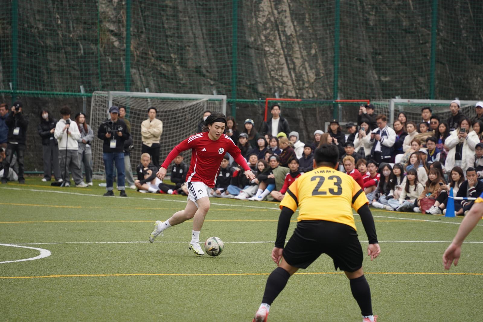 「風之子」Jer強攻范俊龍門不果。