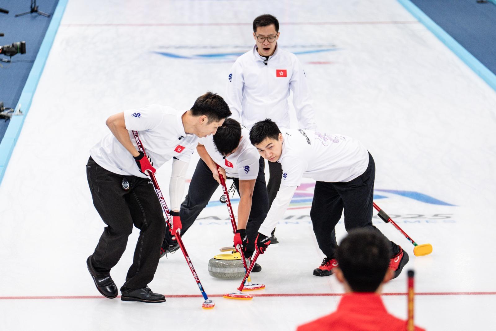 亞冬運|香港隊男子冰壺銅牌戰負國家隊 無緣獎牌。(相片由港協暨奧委會提供)