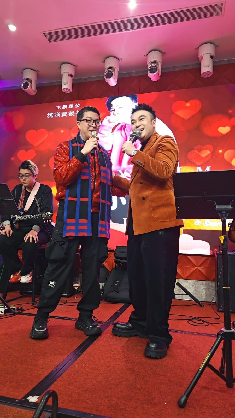 沈宗賢當日與一眾友人大展歌喉。