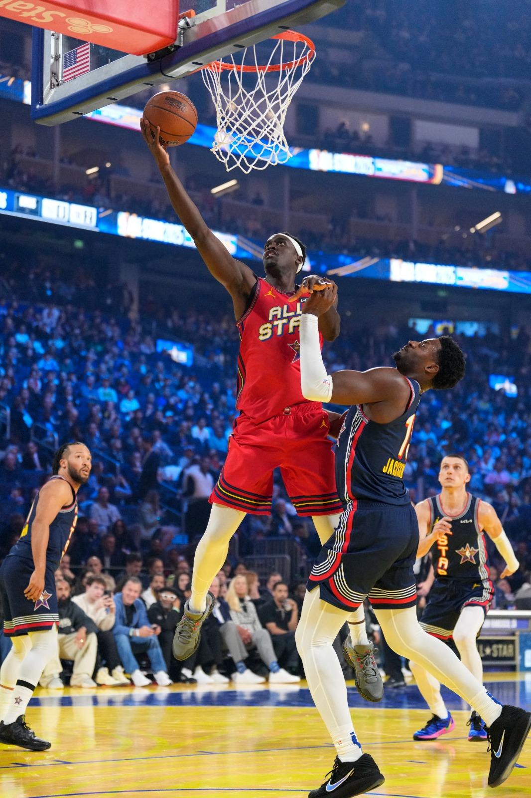 明星賽2025|勒邦占士(LeBron James)沒有落場。(路透社)