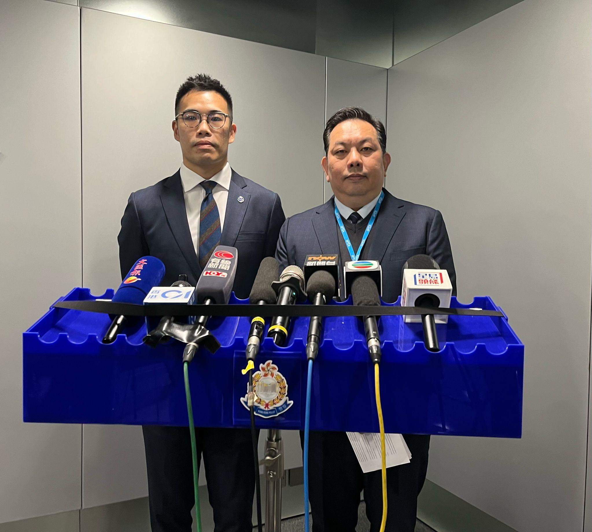 網絡安全及科技罪案調查科高級督察溫浚康及通訊事務管理局辦公室首席規管事務經理盧子謙。