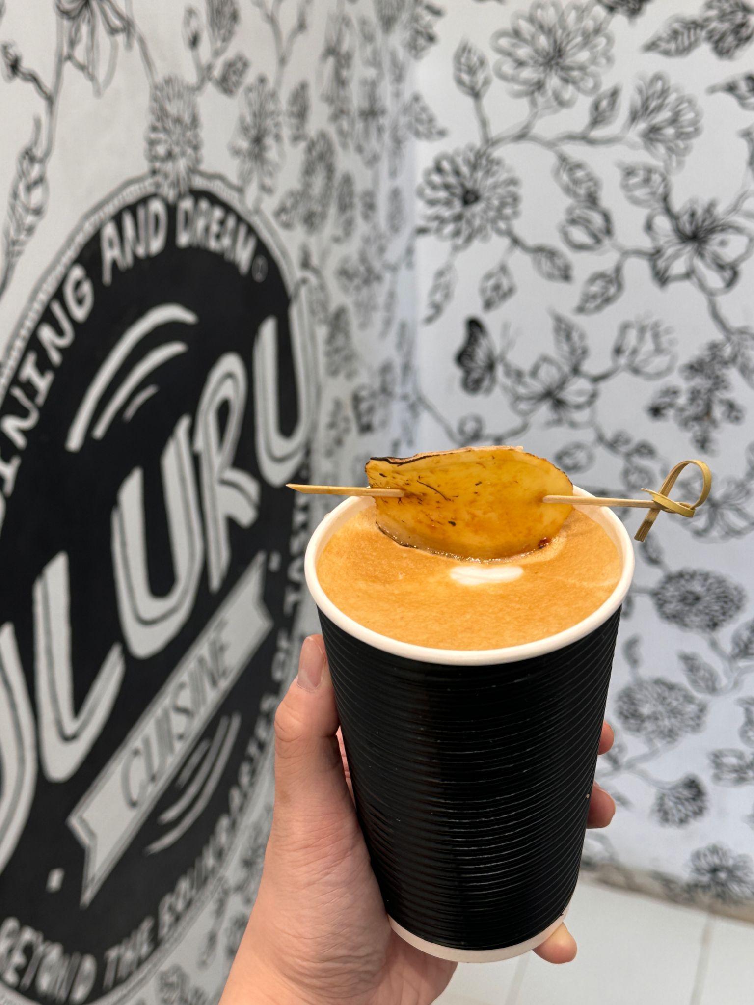 不論堂食或外賣,只需進來餐廳就可以獲得1杯冷壓鮮榨薑汁咖啡。