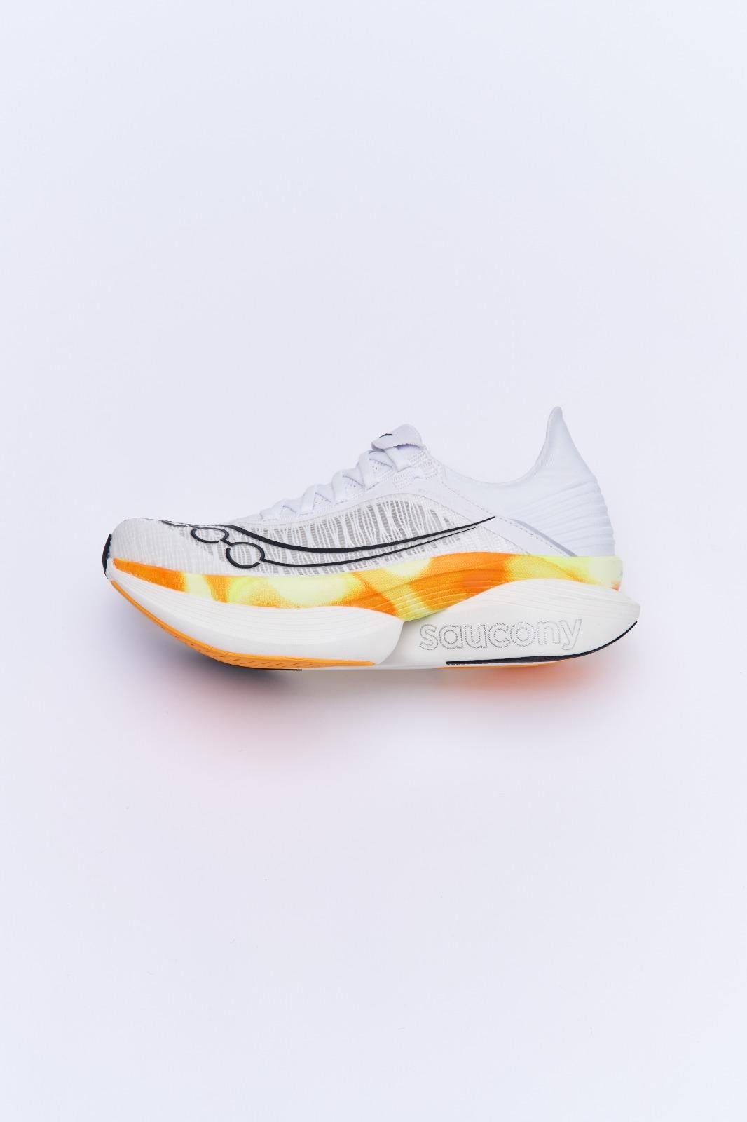 跑鞋推薦|Saucony Endorphin Elite 2