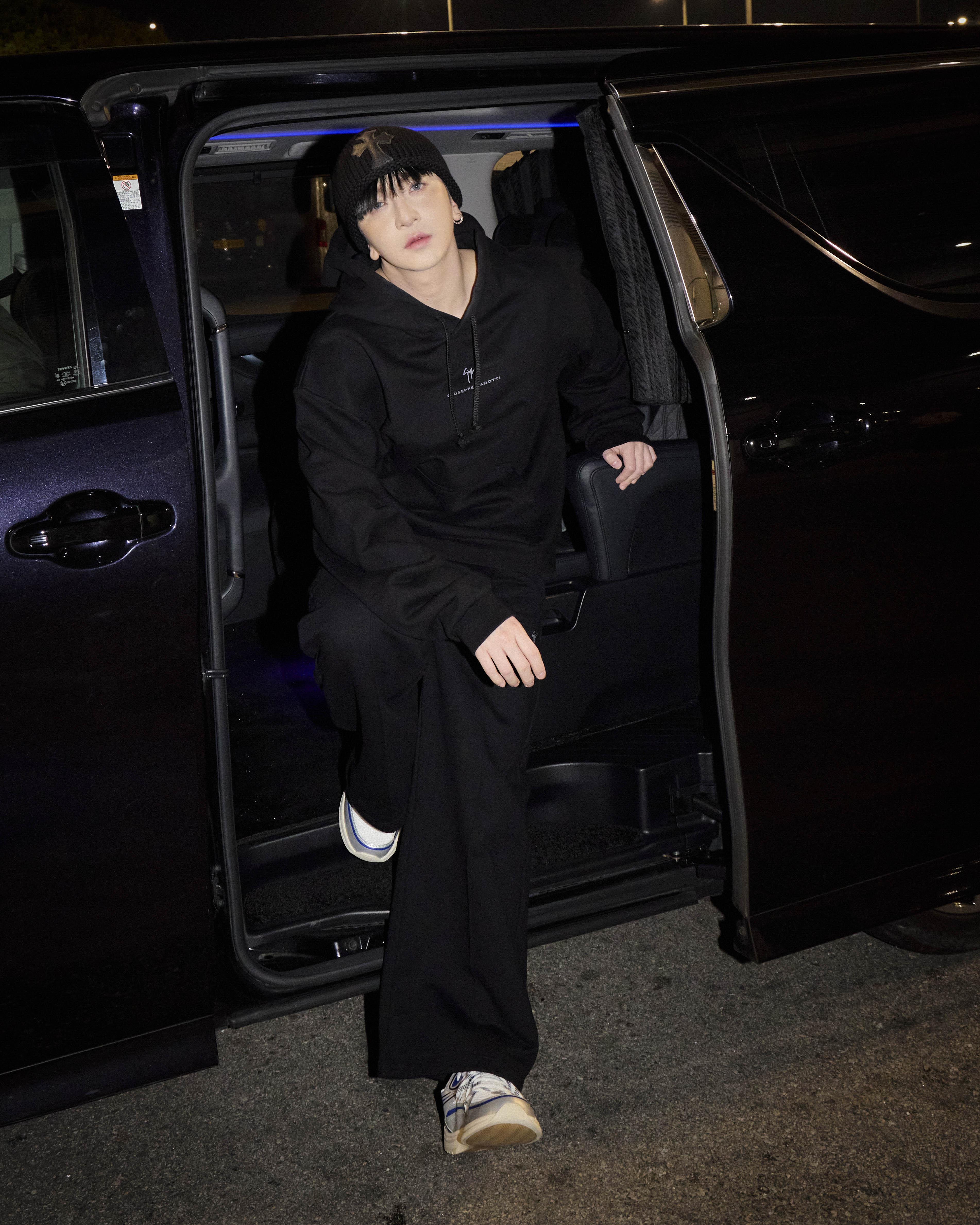 MIRROR成員盧瀚霆(Anson Lo)前往米蘭參加時裝周。