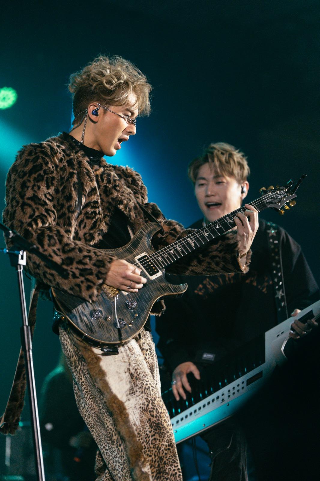 吉吉稱,自己流著樂隊的血,因此比賽唱band sound,盟騷更加要唱band sound。