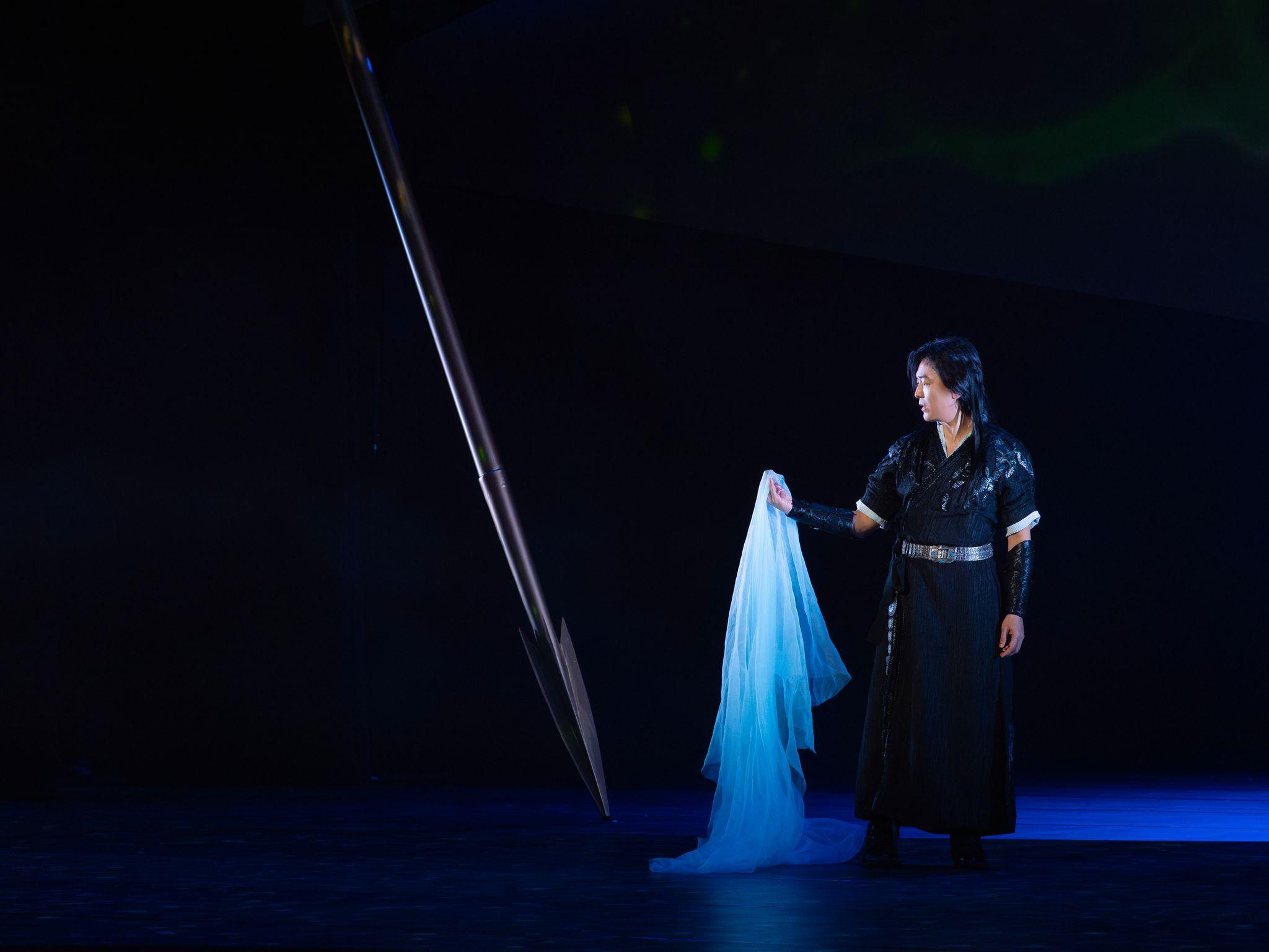 鄭伊健相隔多年再以「聶風」造型亮相。