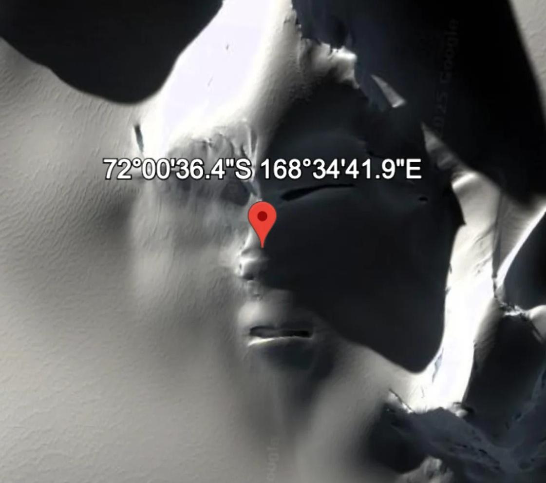 巨大人臉的座標。(互聯網)