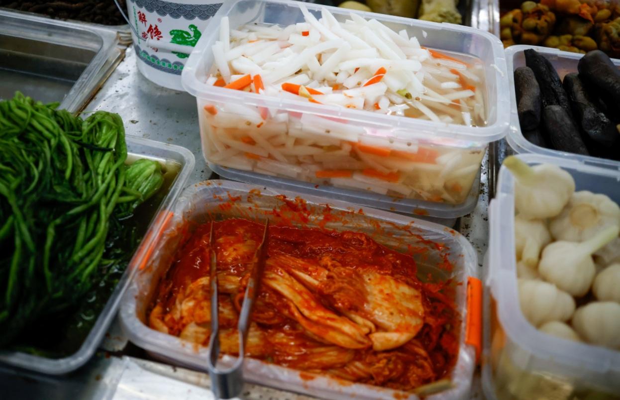 圖為北京一間超市提供的泡菜。(資料圖片)