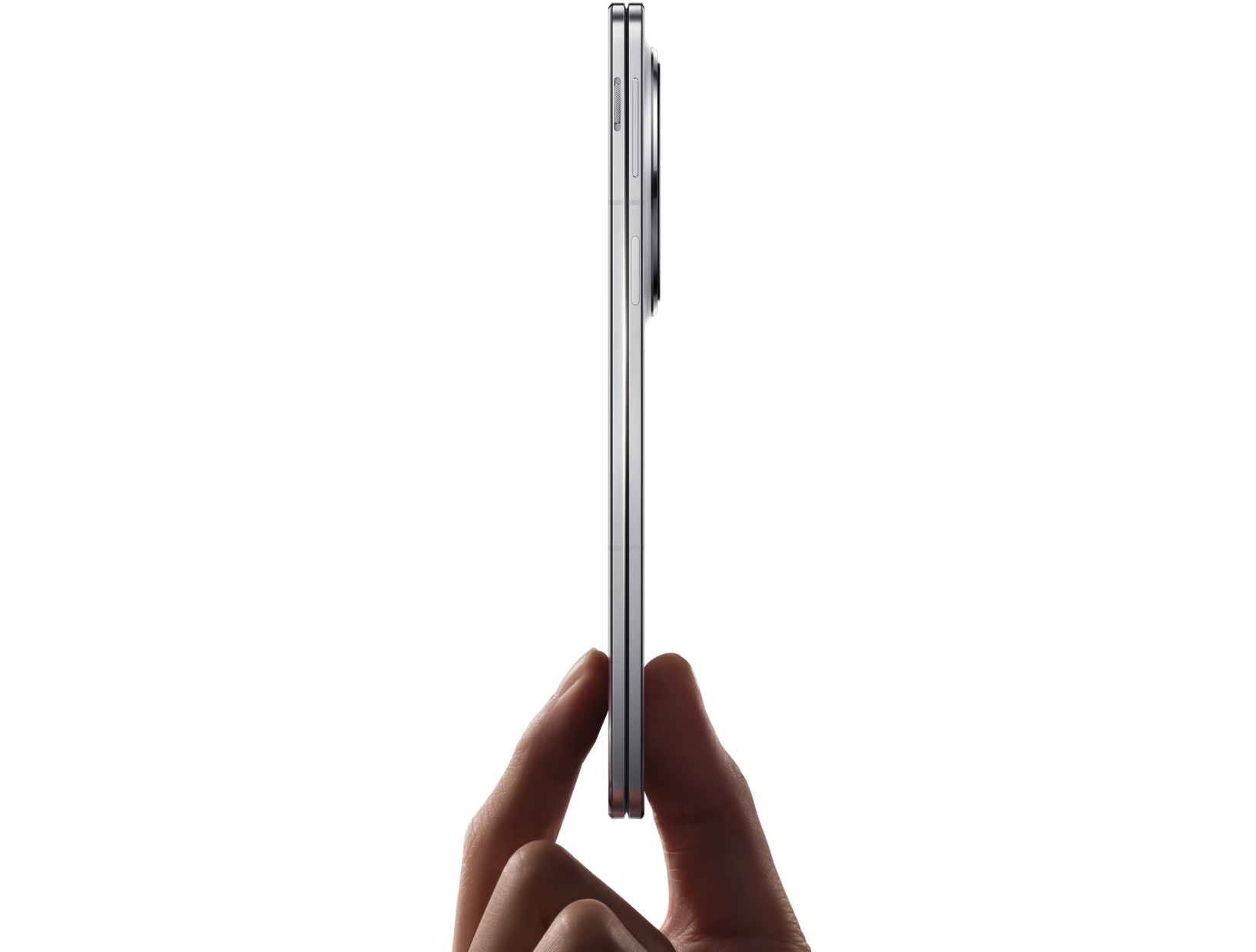 OPPO Find N5摺起只有8.93mm厚。