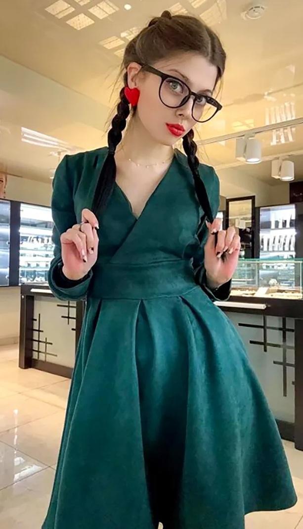 俄羅斯女網紅列爾曼被男友發現倒斃浴缸,案情存在疑點。(互聯網)