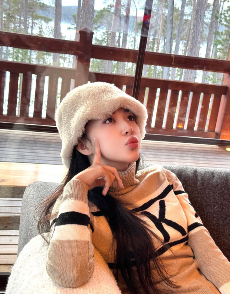 (宣云IG@lunaaay__)