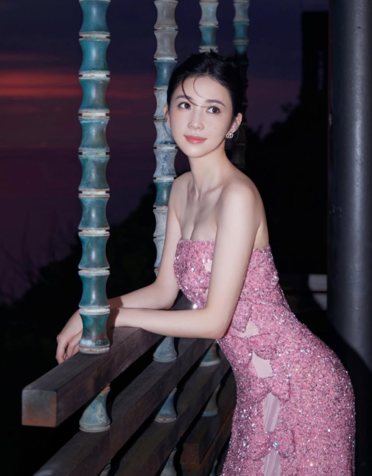 (宣云IG@lunaaay__)