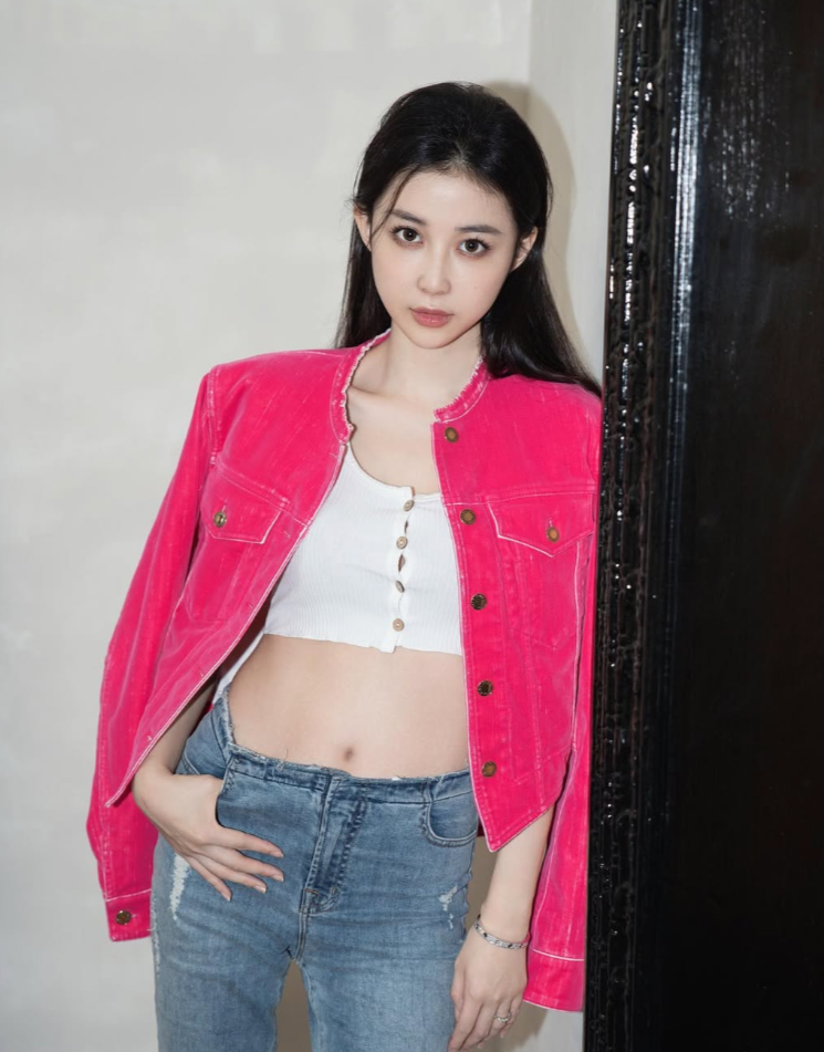 (宣云IG@lunaaay__)