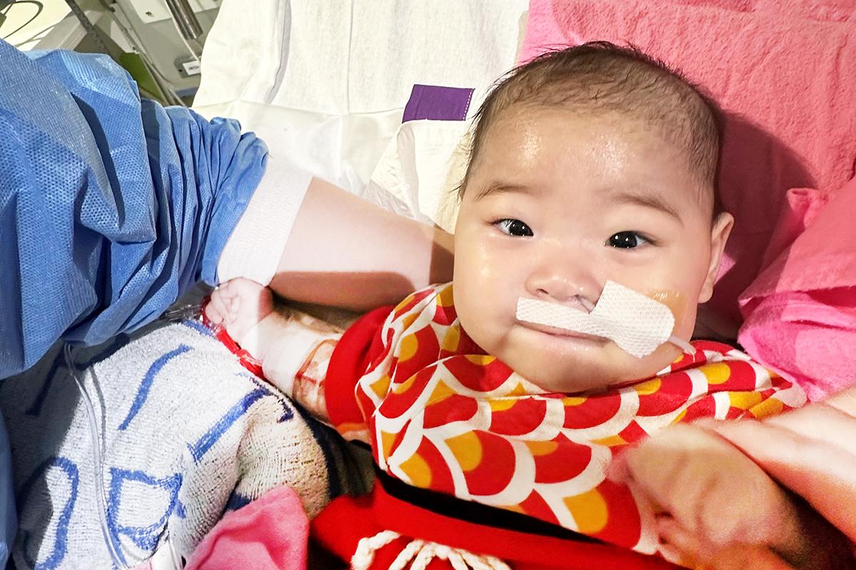女嬰祈祈獲得內地捐贈心臟並成功移植。(香港兒童醫院提供)