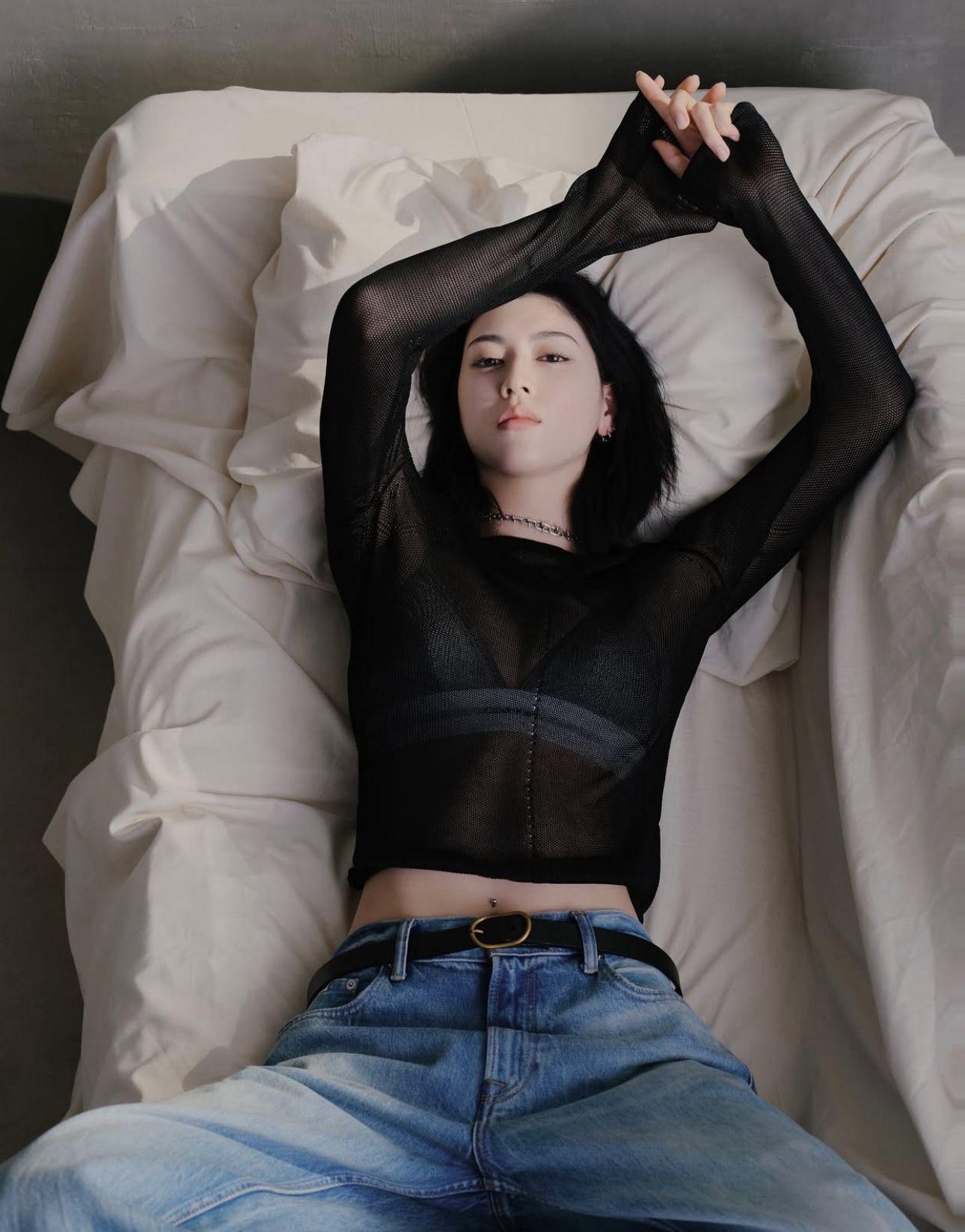 三吉公開寫真,時尚得來又吸睛。