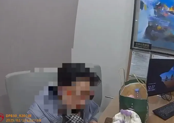 一名69歲阮姓婦人墮入詐騙陷阱,往銀行表示,與香港影星梁朝偉於網上聊天萌生感情,並訂下婚約,要替對方墊付來台住宿飯店的費用共17萬元新台幣(約港幣4萬元)現金,待之後償還,銀行職員意識到這可能與詐騙集團有關,因此報警,警方成功勸說婦人才阻止其匯款。