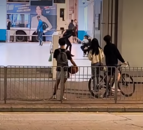 (@fb 香港交通及突發事故報料區 影片截圖)