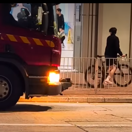 (@fb 香港交通及突發事故報料區 影片截圖)