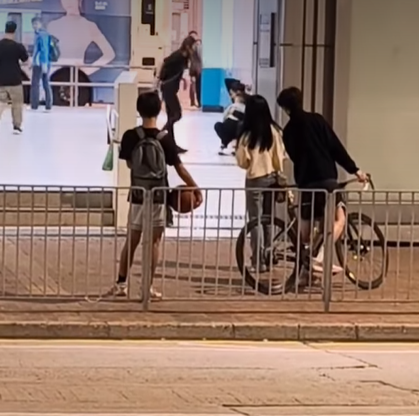 (@fb 香港交通及突發事故報料區 影片截圖)