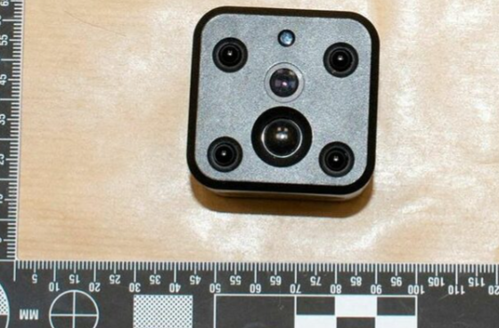 鄒鎮豪利用通訊和交友軟件結識同為華人的留學生人,約會飲酒時向她下藥,迷暈後性侵並拍下過程,更會保留受害人的物品當作「戰利品」