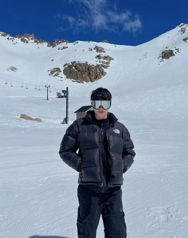 藍馬龍(Malone Lam)涉騙巨額比特幣後在夜店揮霍及狂買名車。(互聯網)