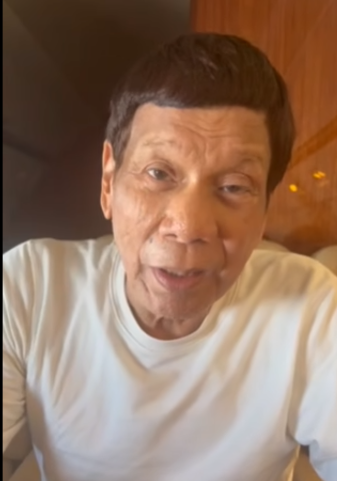 杜特爾特透過社交平台發布於機上預先拍攝的短片