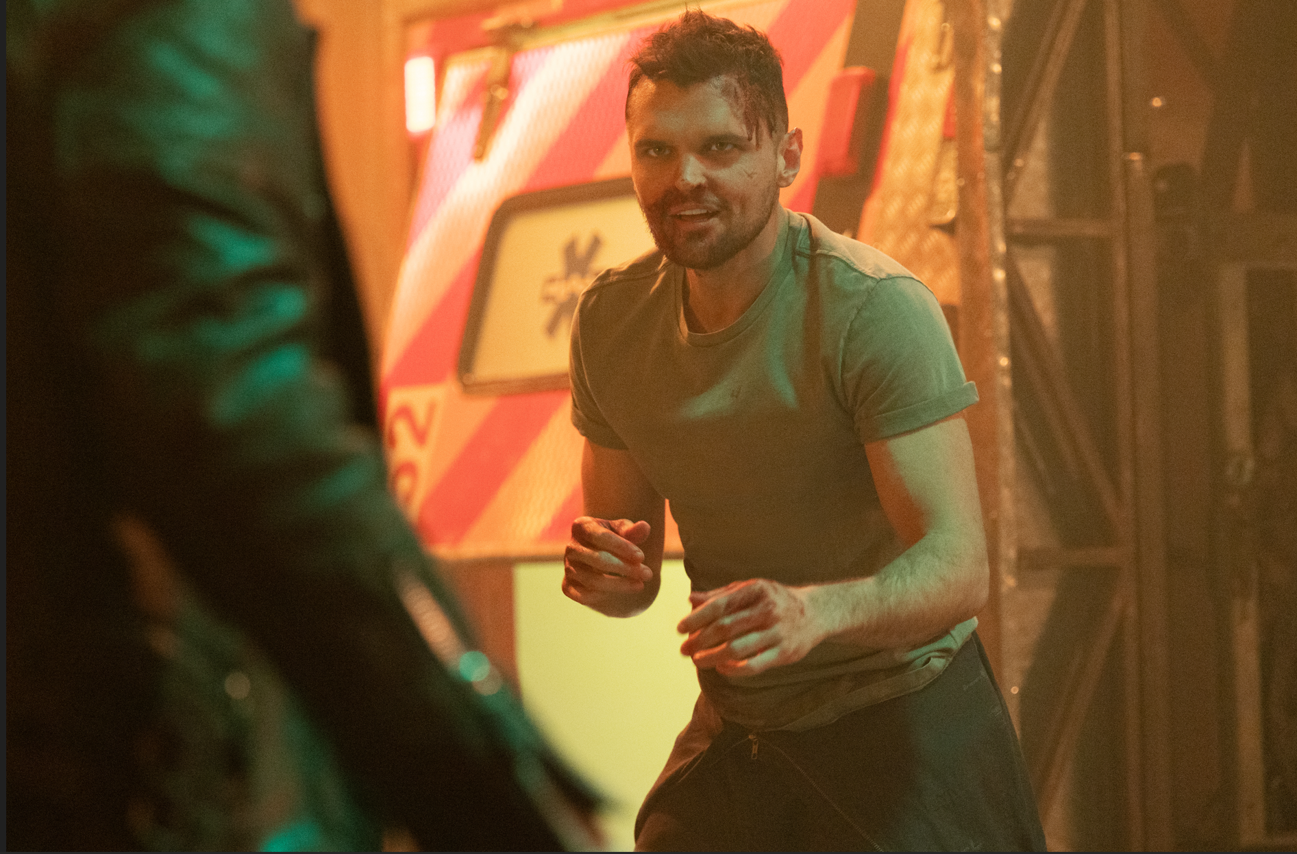 另一星二代雷尼高遜則演殺人唔眨眼悍匪。