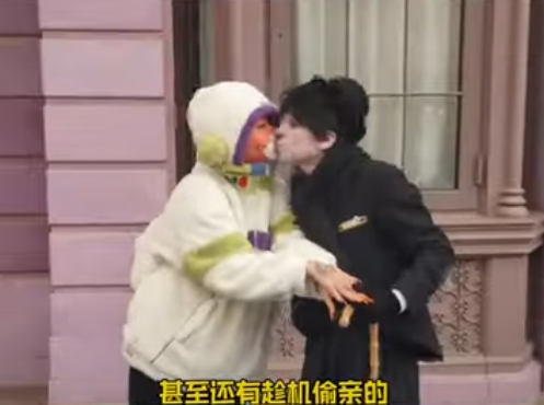 北京環球影城「差利卓別靈」性騷擾遊客 偷錫摸大脾視姦全曝光被停職