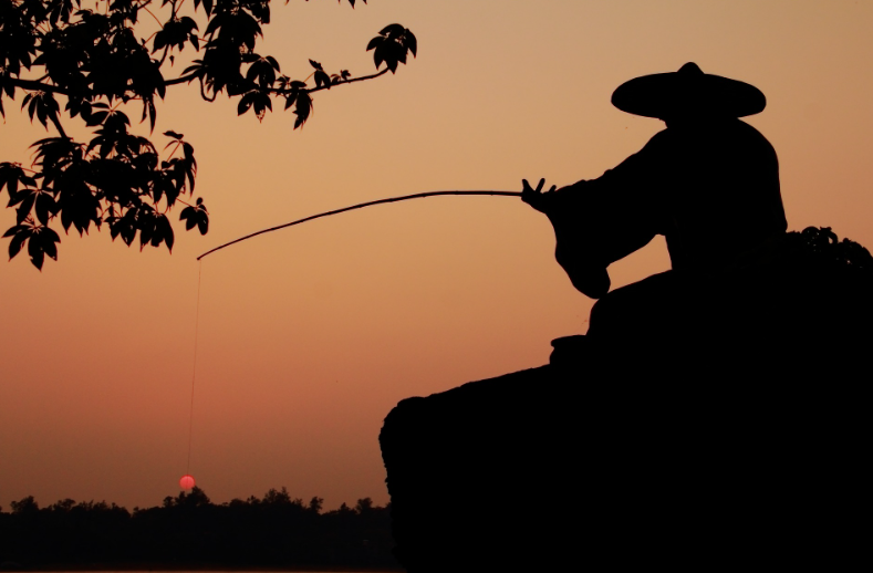 湖南炭河古城景區招騁100位「姜太公」。(互聯網)