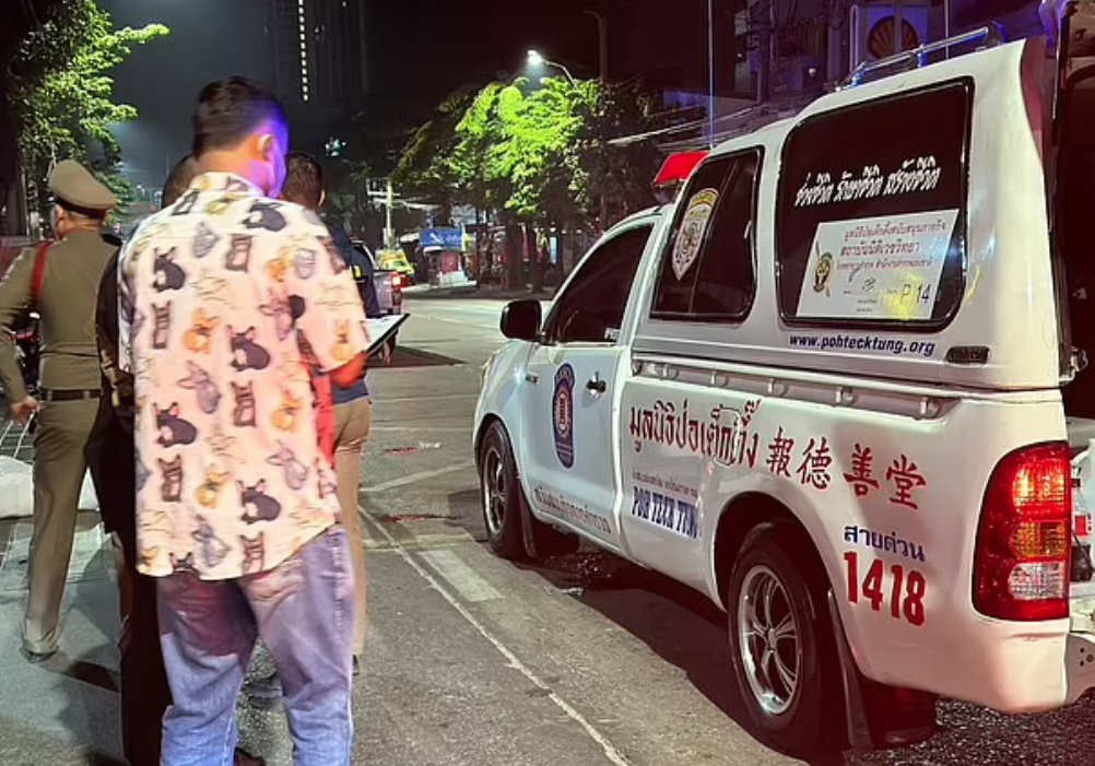 救護人員趕抵。(互聯網)