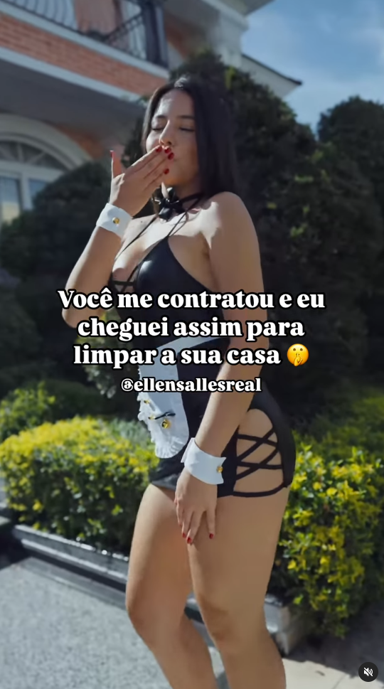 巴西22歲網紅化身裸體女僕清潔家居 $3000掃一次預約排到7月底(圖/IG@ellensallesreal)