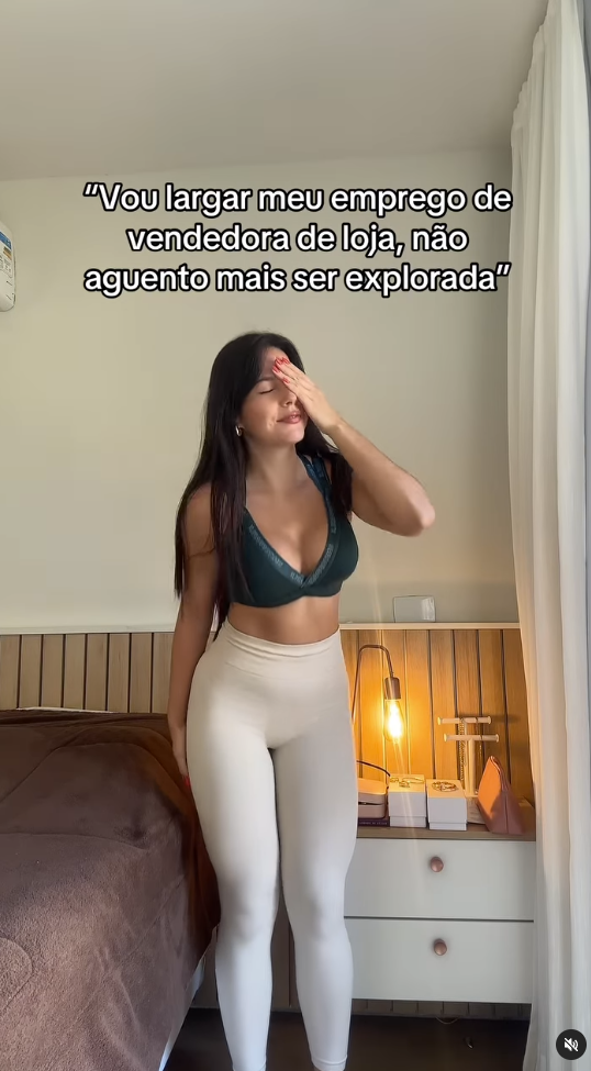 巴西22歲網紅化身裸體女僕清潔家居 $3000掃一次預約排到7月底(圖/IG@ellensallesreal)