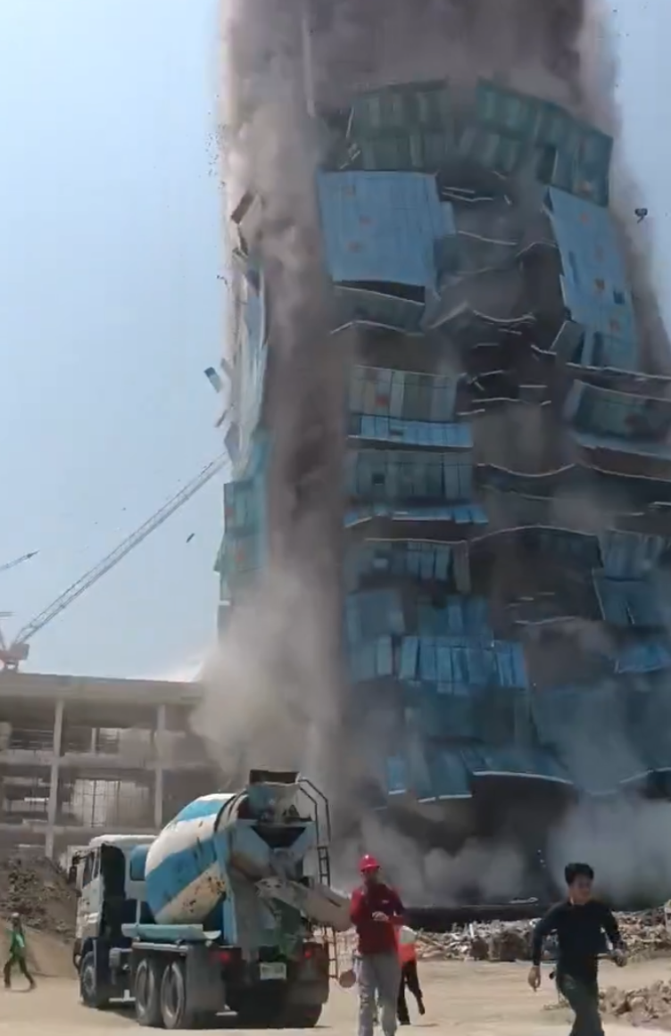 緬甸發生強烈地震,網傳鄰國泰國首都曼谷都感受到震動,有建築倒塌。(x)