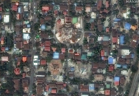 地震後的阿南達與賓達亞。(路透社)